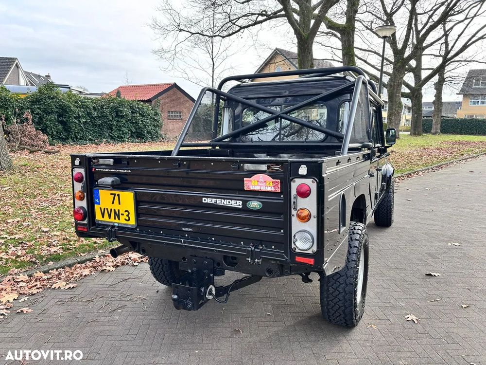 Land Rover Defender - 3