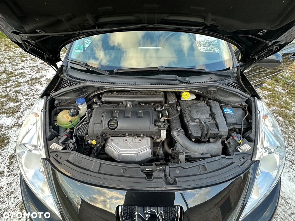 Peugeot 207 1.6 - 18