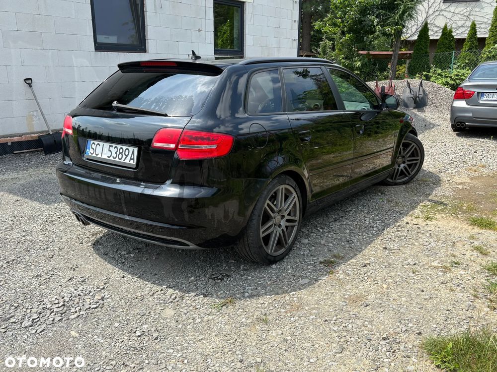 Audi A3 Sportback 2.0 TDI DPF Quattro Ambiente - 4