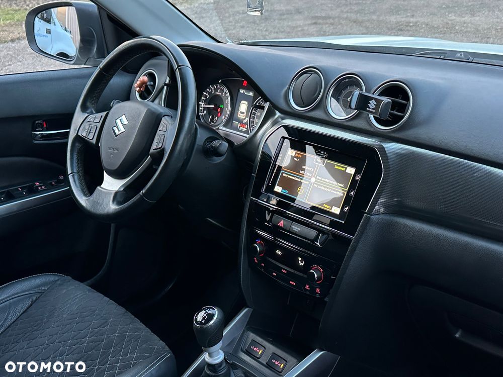 Suzuki Vitara - 25