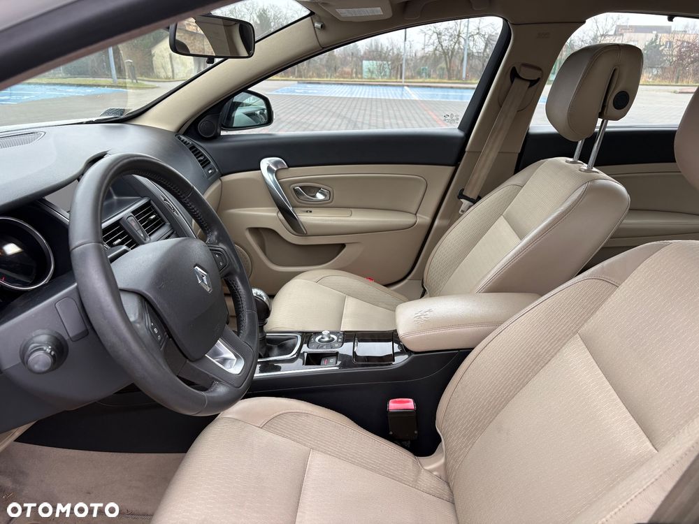 Renault Latitude - 8