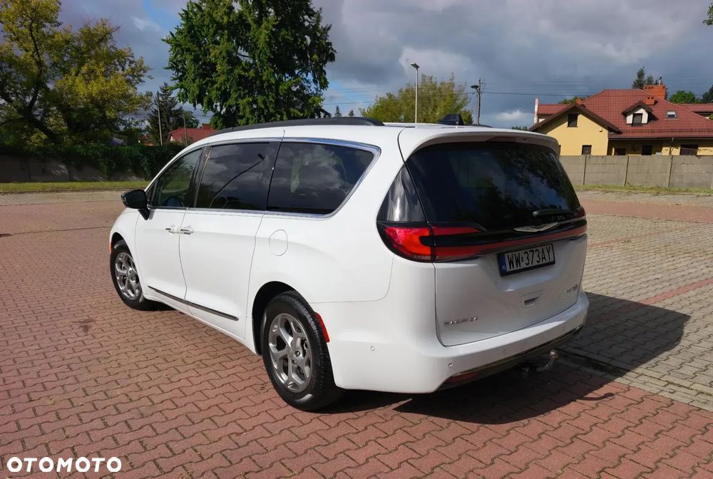 Chrysler Pacifica - 10