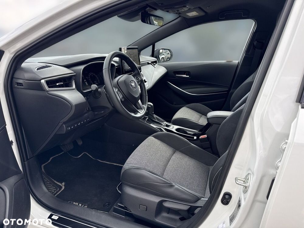 Toyota Corolla 2.0 Hybrid Style - 9