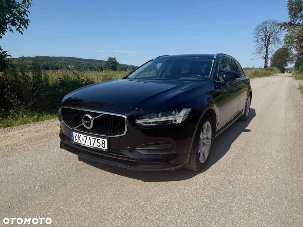 Volvo V90 D4 Momentum - 1