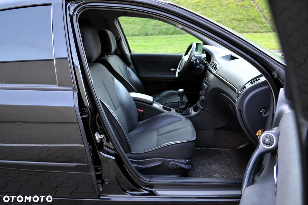 Renault Laguna 2.2 dCi FAP Privilege Plus - 11