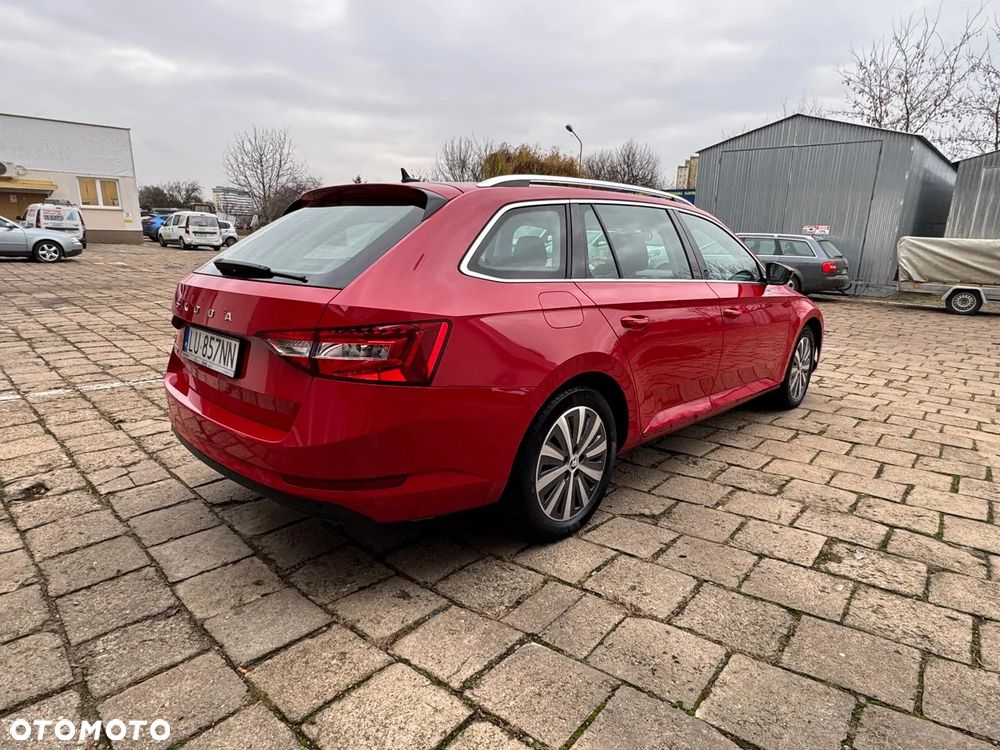 Skoda Superb 2.0 TSI Ambition DSG - 6
