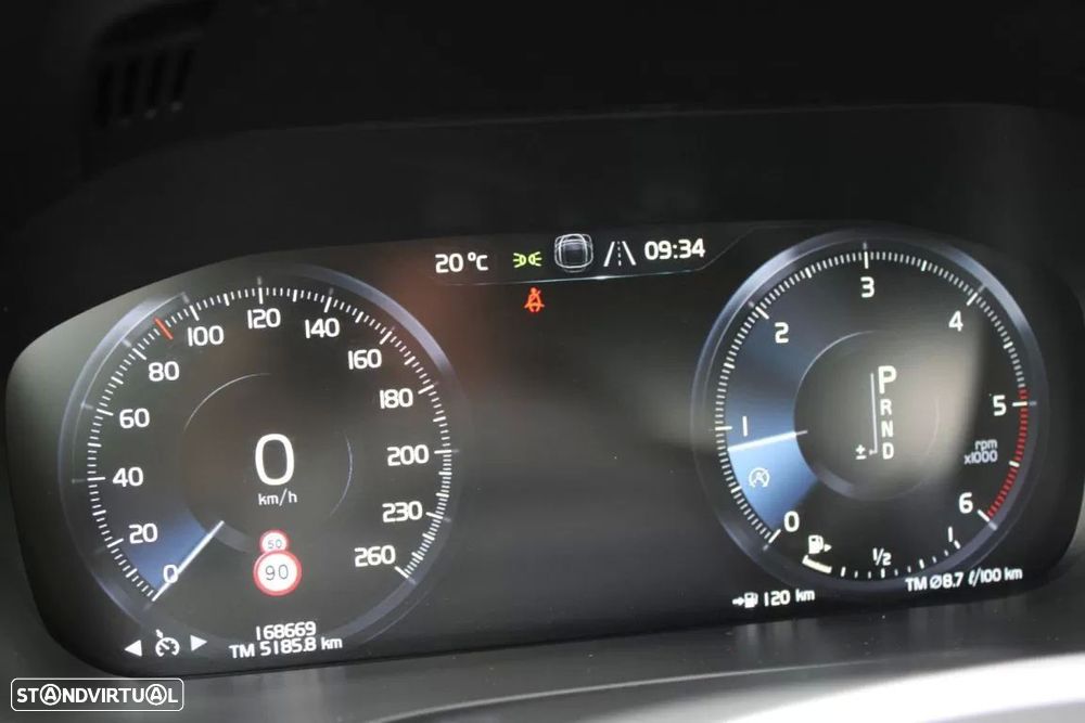 Volvo XC 60 2.0 D4 R-Design Geartronic - 27