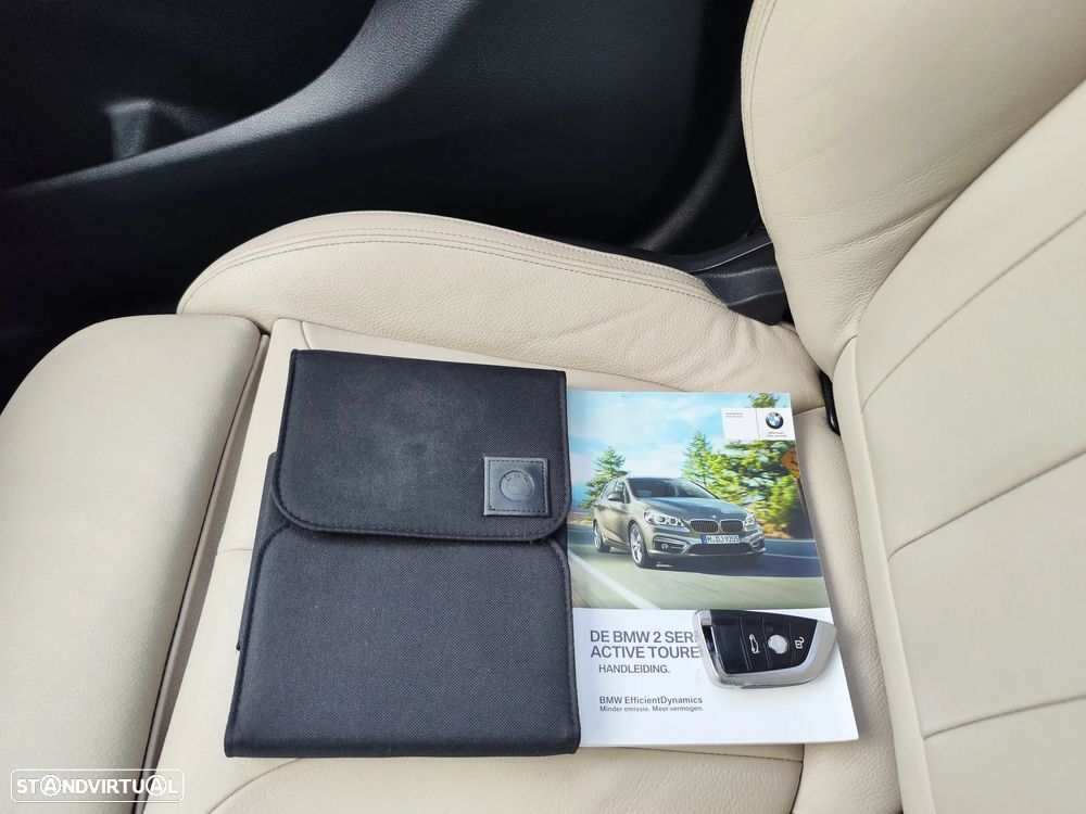 BMW 216 Active Tourer d Aut. Sport Line - 44