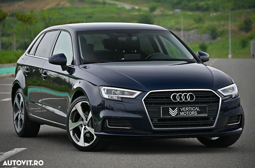 Audi A3 2.0 TDI Sportback design - 1