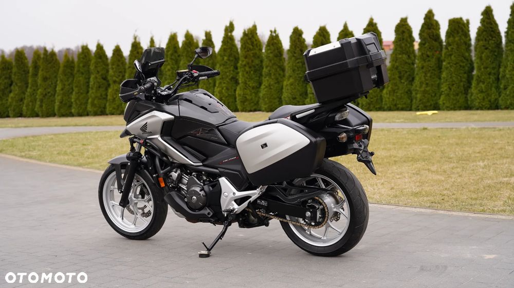 Honda NC - 9