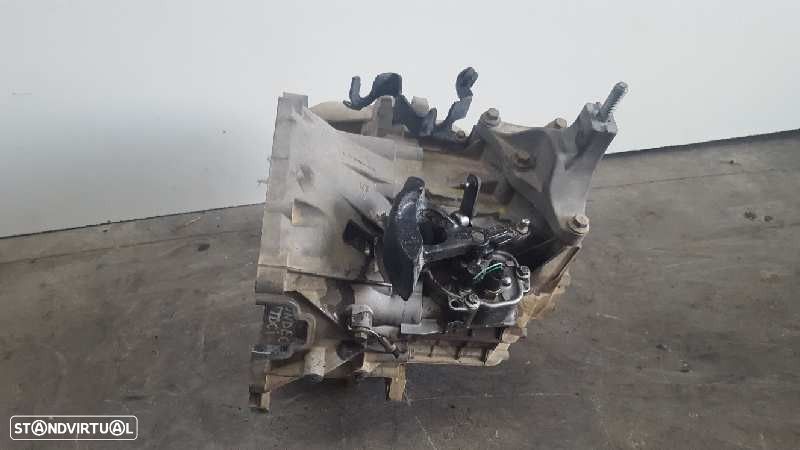CAIXA VELOCIDADES FORD MONDEO III 2000 - 1