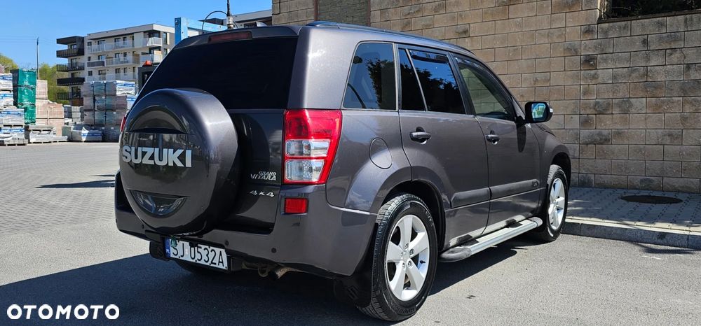 Suzuki Grand Vitara 2.0 De luxe - 4