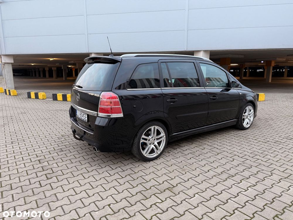 Opel Zafira OPC - 7