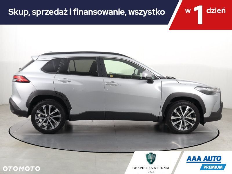 Toyota Corolla Cross - 8