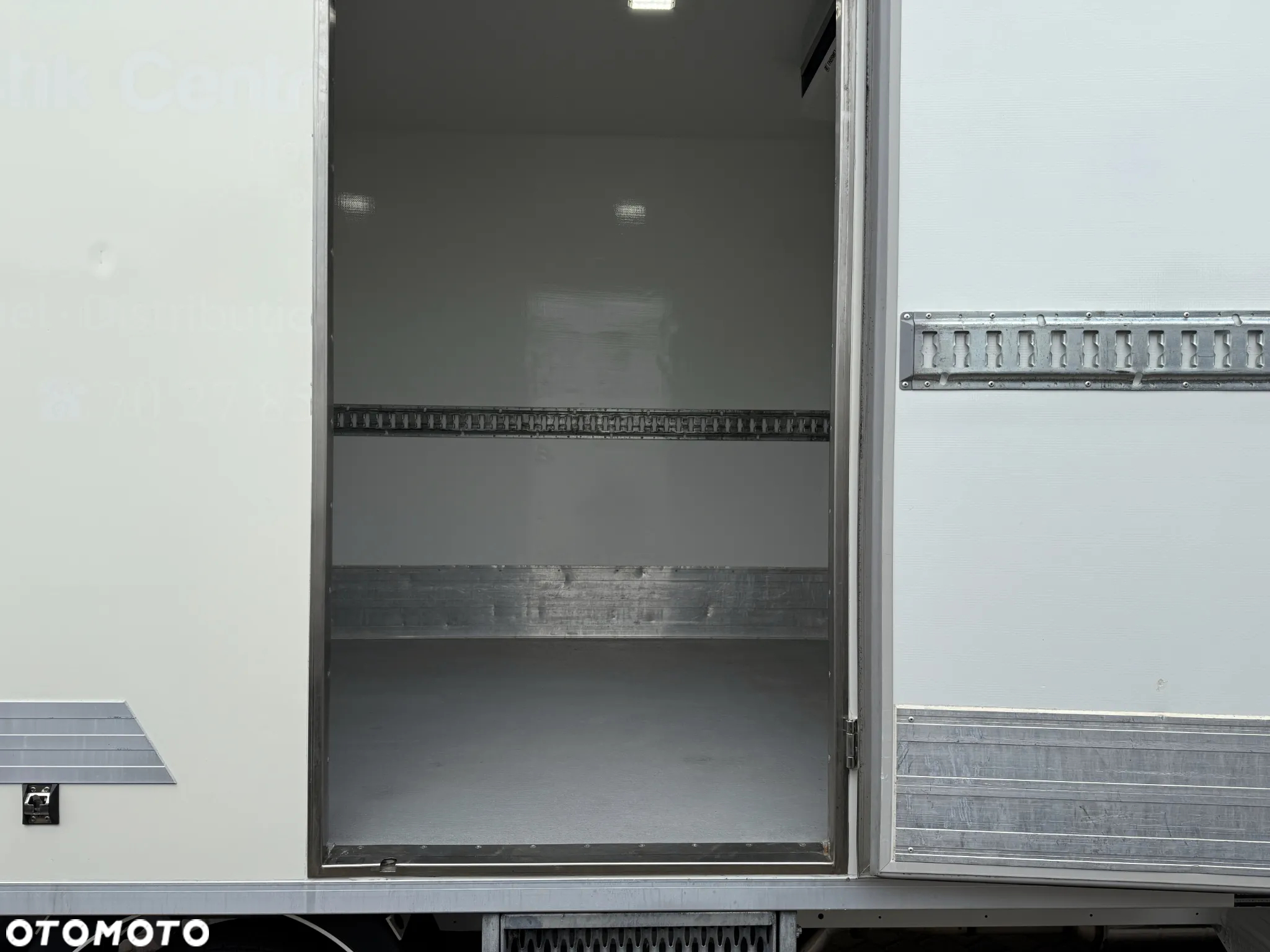 Mercedes-Benz Sprinter 3,0 Chłodnia Mroźnia Winda - 15