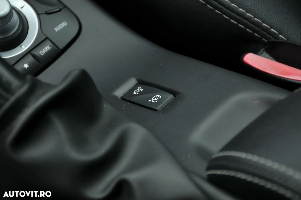 Renault Megane dCi 110 FAP LIMITED - 20