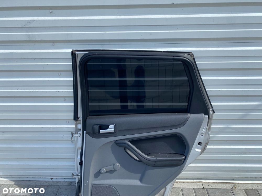 drzwi prawy tył prawe tylnie ford focus mk2 lift kod lakieru: 03 kombi eu - 12