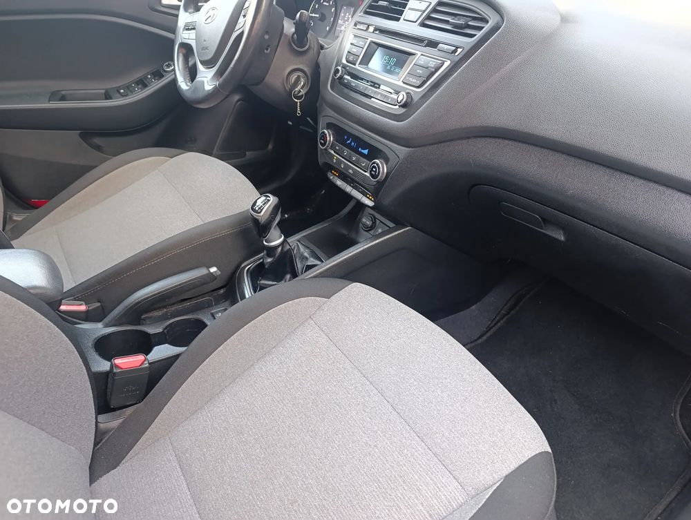 Hyundai i20 1.4 Comfort - 2
