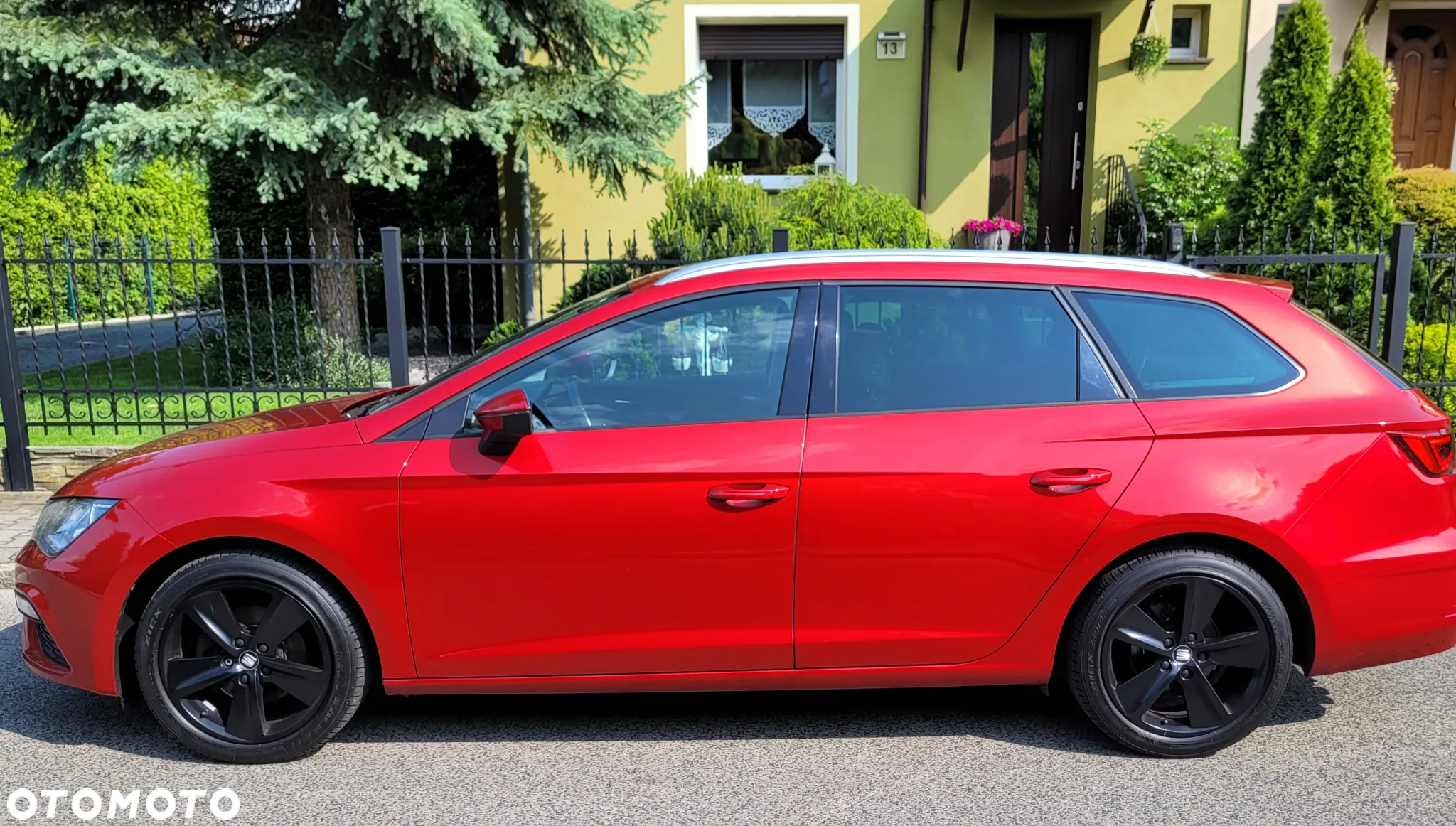Seat Leon Sportstourer 2.0 TDI FR Plus - 12