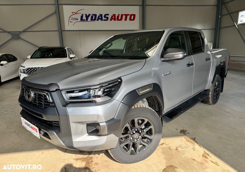 Toyota Hilux 2.8D 204CP 4x4 Double Cab AT MHEV Invincible