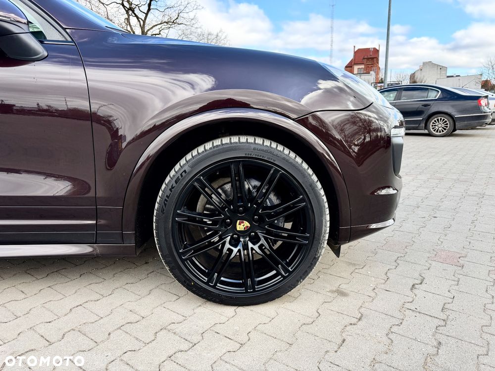 Porsche Cayenne Diesel Platinum Edition - 17