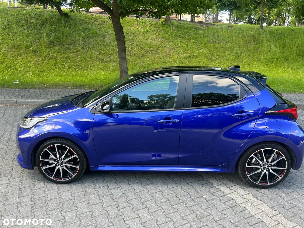 Toyota Yaris Hybrid 1.5 GR Sport - 16