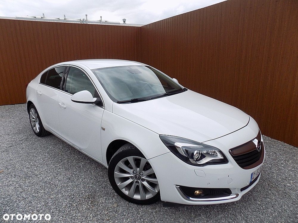 Opel Insignia 1.6 Turbo Design Edition - 2