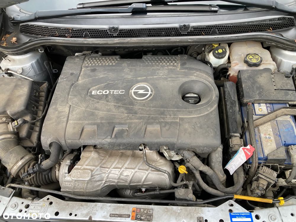 Opel Astra 2.0 CDTI Cosmo - 14