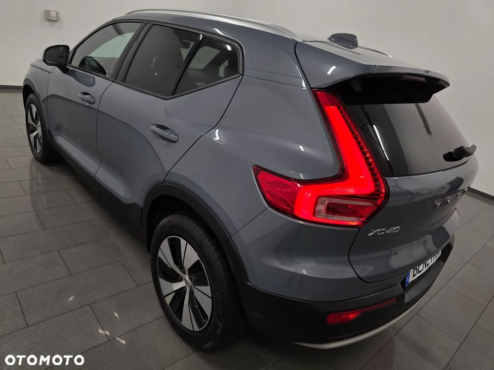 Volvo XC 40 B3 B DKG Ultra Dark - 5