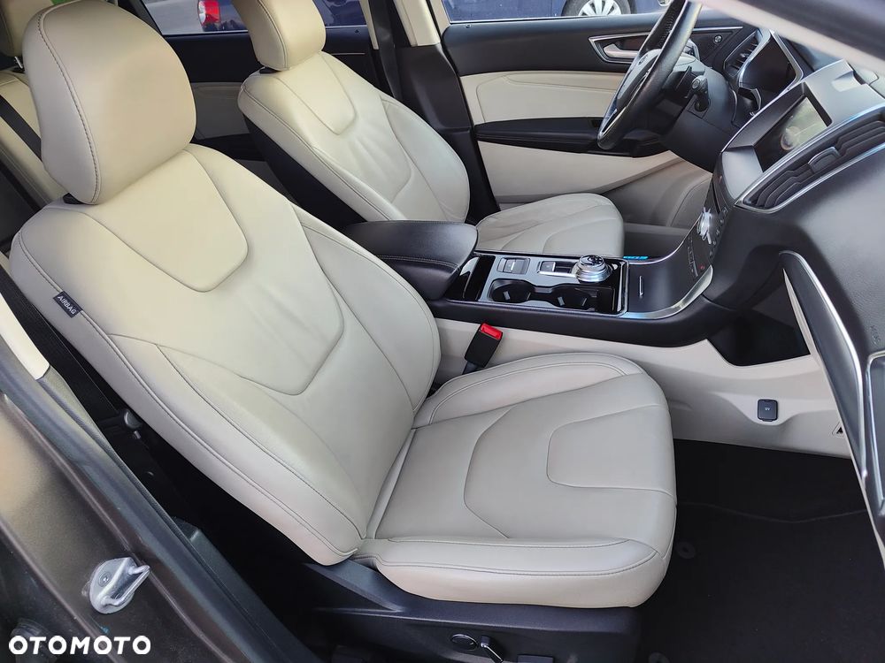 Ford Edge - 22