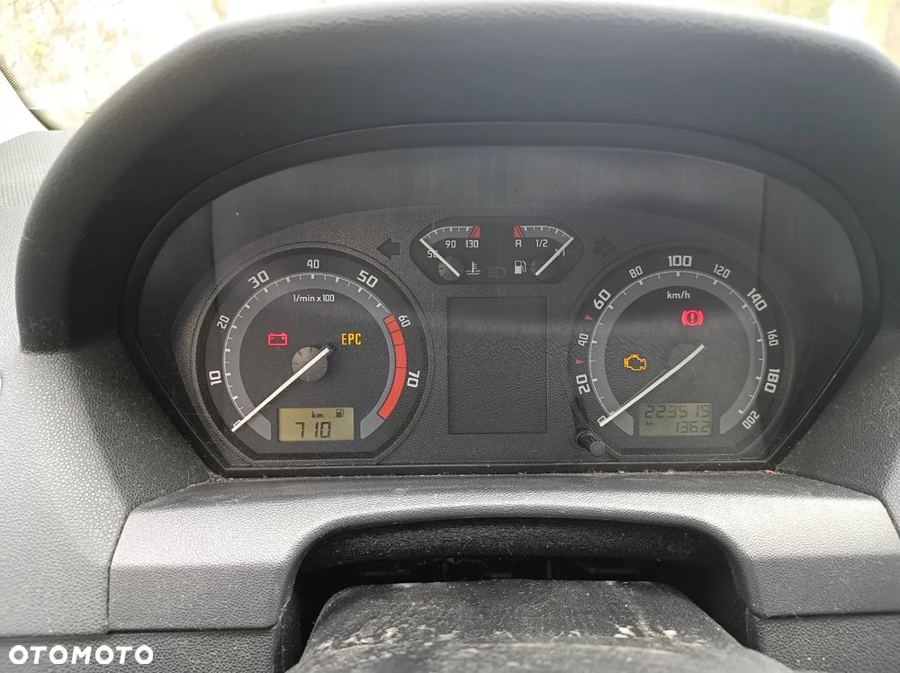 Skoda Fabia - 6