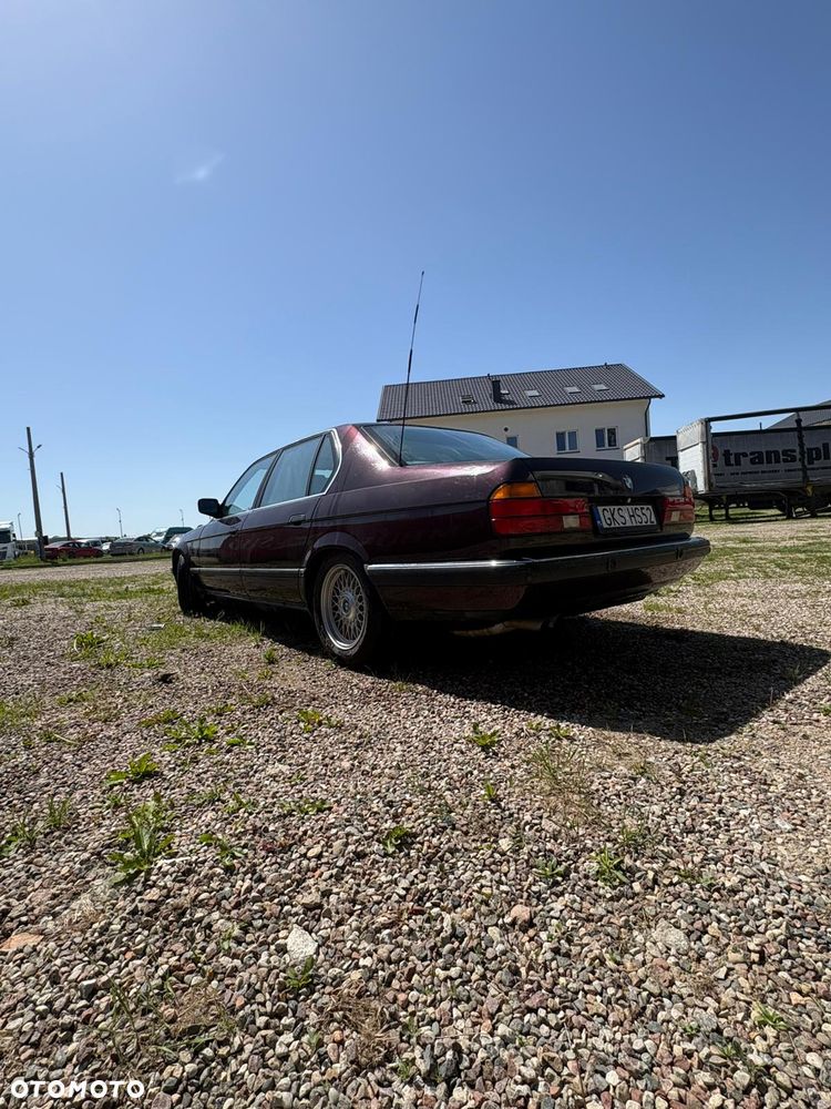 BMW Seria 7 740iL - 3