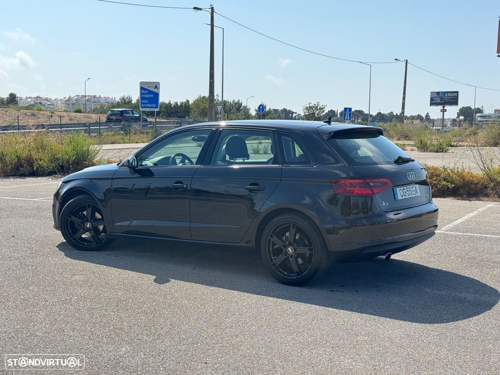 Audi A3 Sportback 1.6 TDI (clean diesel) S line Sport Pack - 3