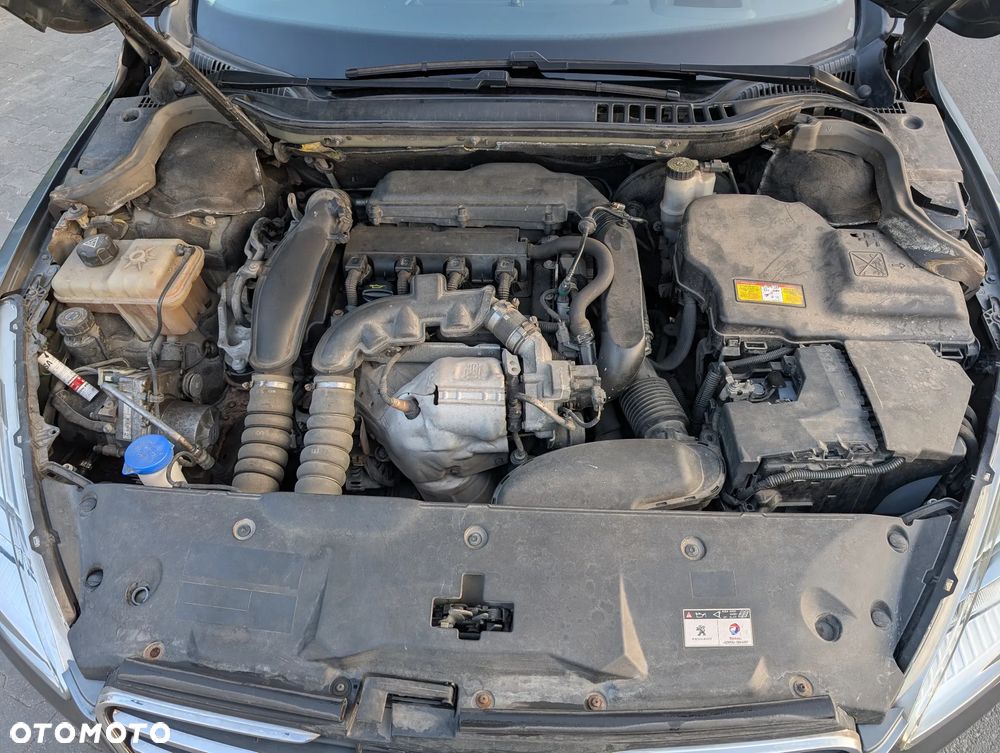 Peugeot 508 1.6 T Allure - 12