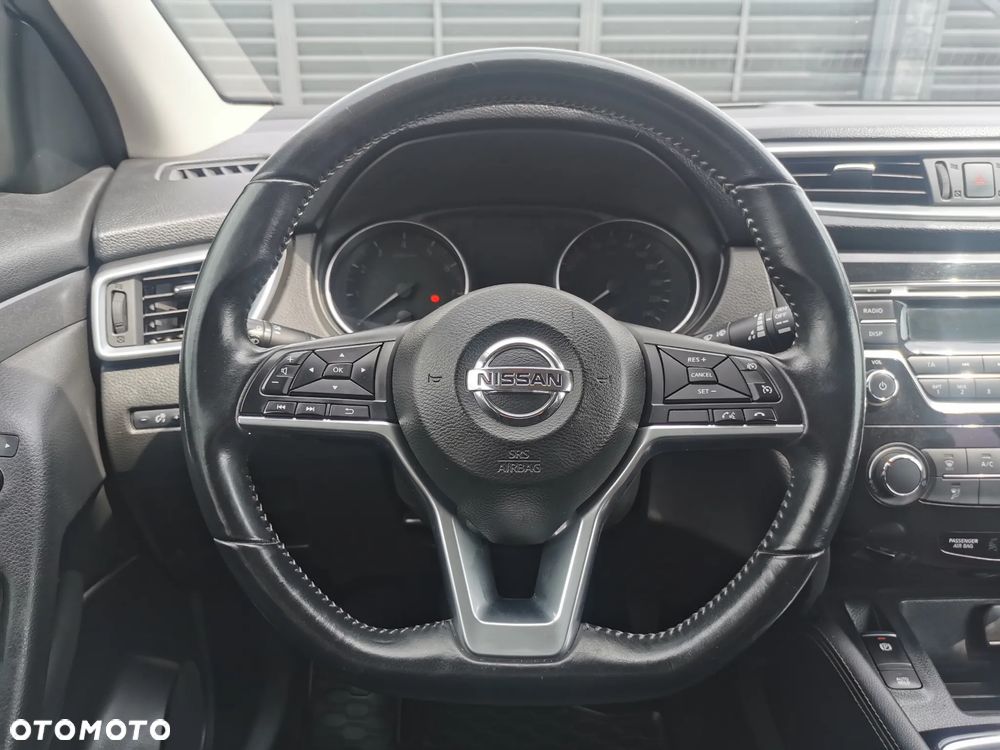 Nissan Qashqai 1.3 DIG-T Visia - 23