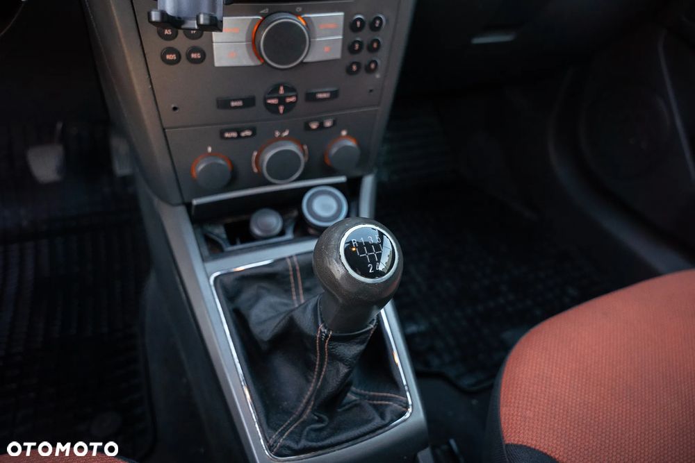 Opel Astra 1.6 Cosmo - 17