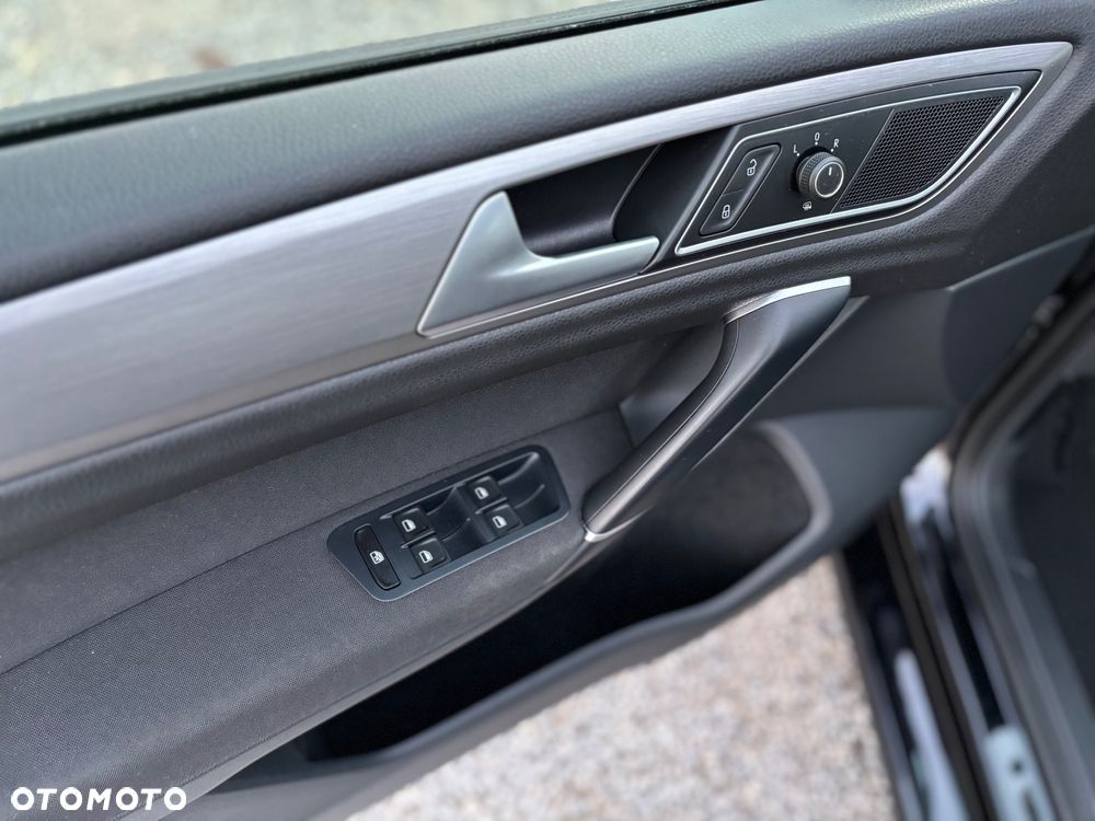 Volkswagen Golf Sportsvan - 8