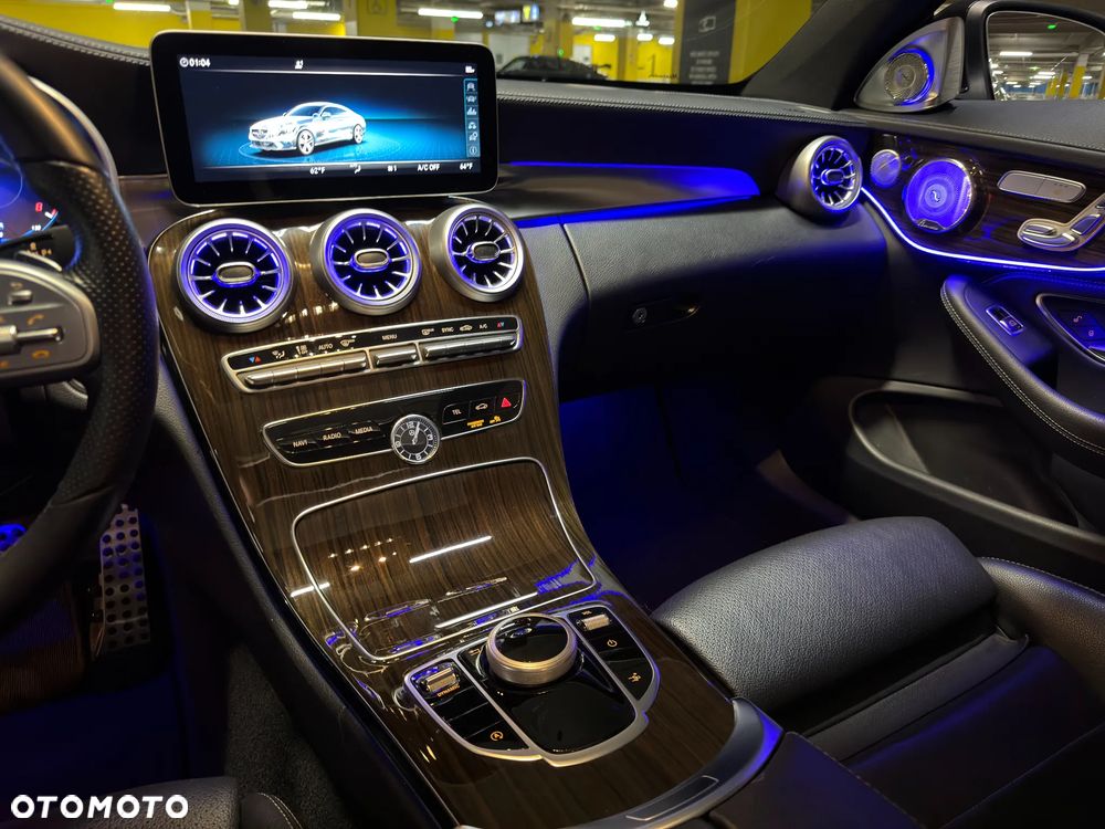 Mercedes-Benz Klasa C 300 9G-TRONIC AMG Line - 22