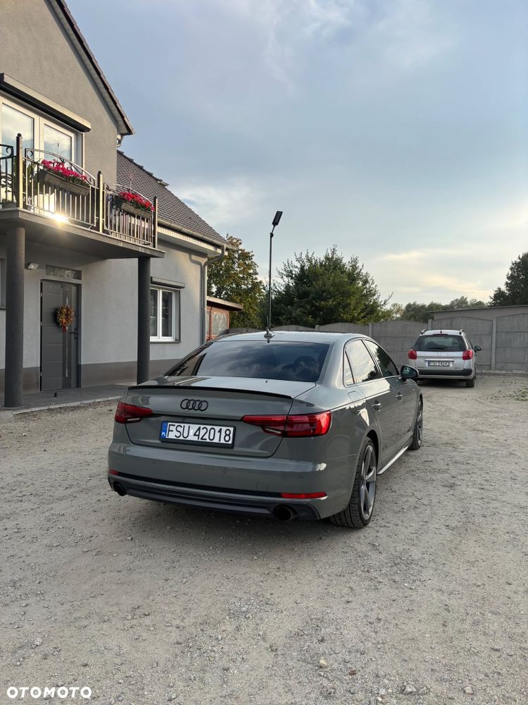 Audi A4 Limousine - 5