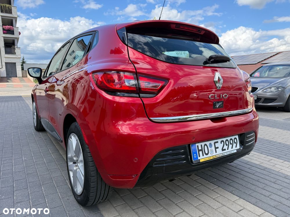 Renault Clio 1.2 16V 75 LIMITED - 13