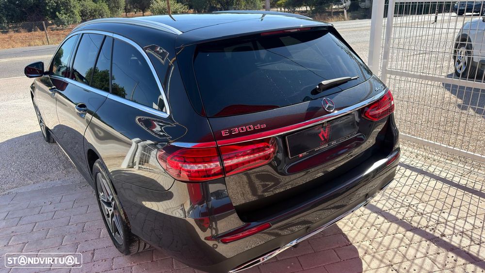Mercedes-Benz E 300 de AMG Line 4Matic - 4