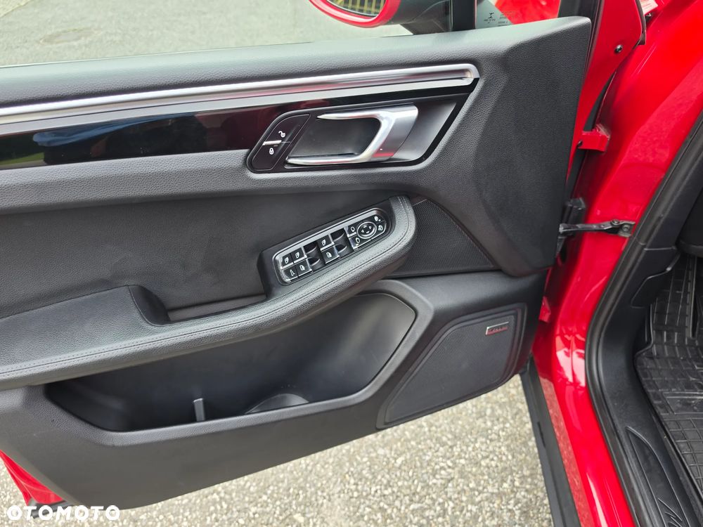 Porsche Macan - 22