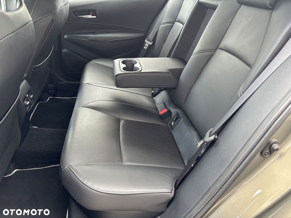 Toyota Corolla 2.0 Hybrid Comfort - 9