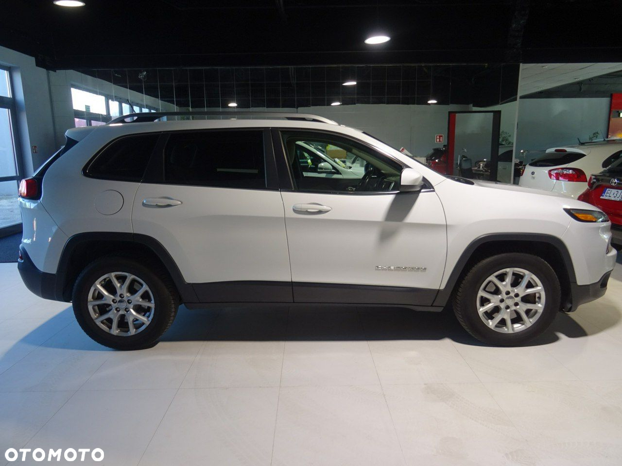 Jeep Cherokee - 17