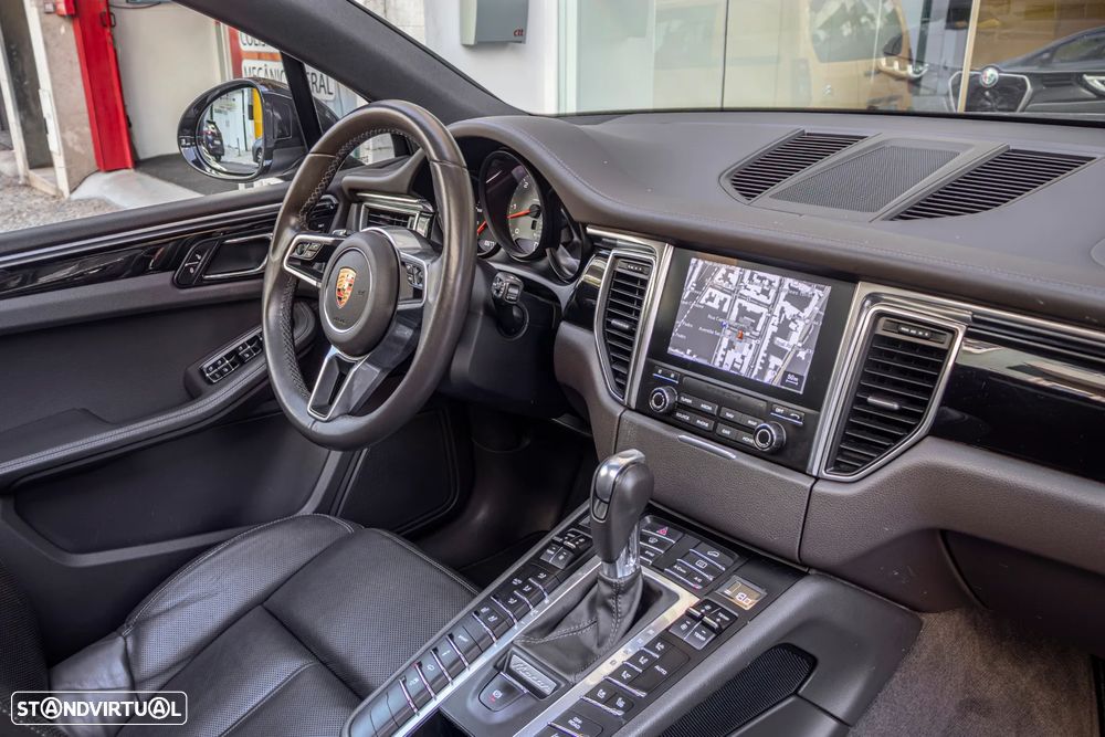 Porsche Macan S - 34