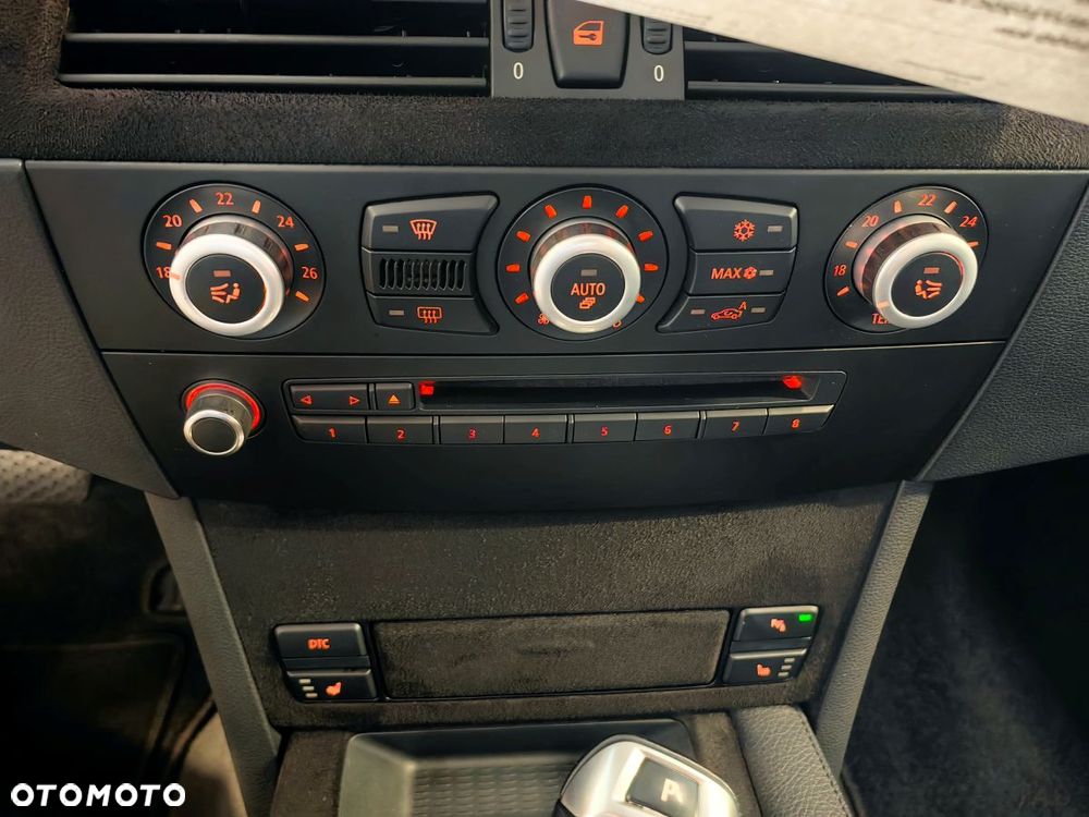 BMW Seria 5 525i Edition Exclusive - 11