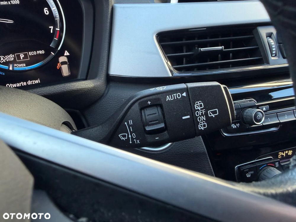 BMW X1 sDrive18i Advantage - 28