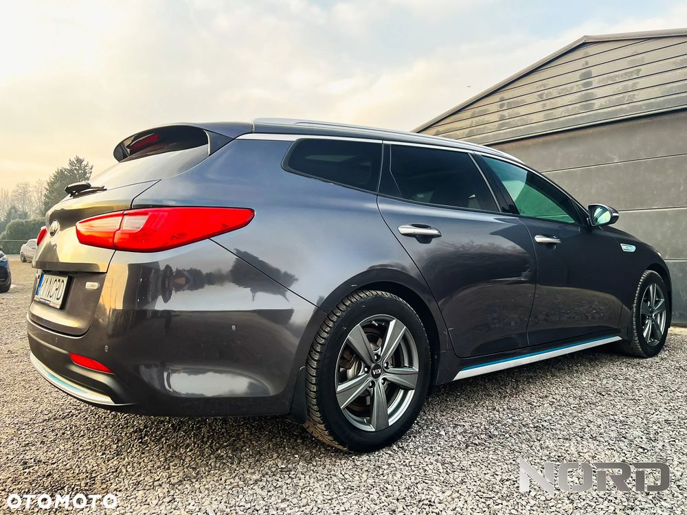 Kia Optima Plug-in Hybrid - 10