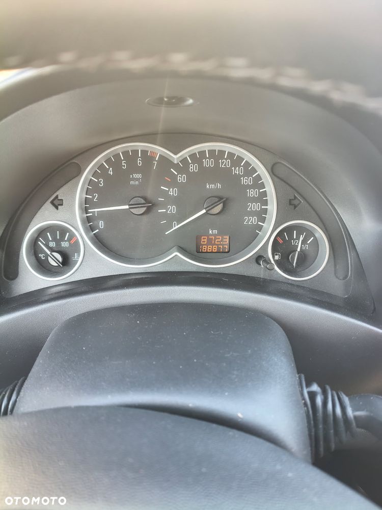 Opel Corsa - 6