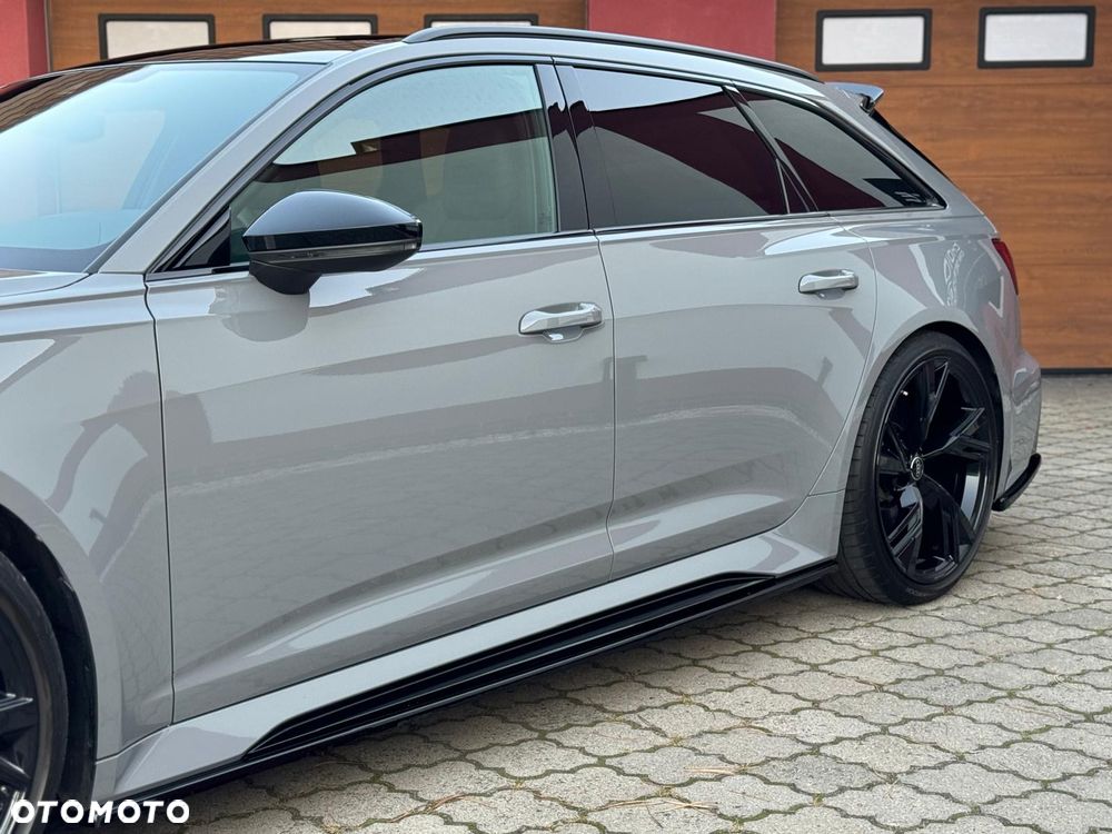 Audi RS6 Avant - 23